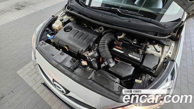 Hyundai Accent 2012 — photo 6