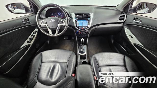 Hyundai Accent 2012 — photo 7