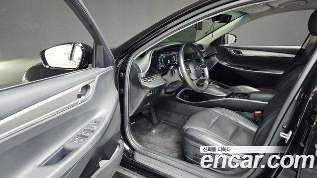 Hyundai Grandeur 2023 — photo 13