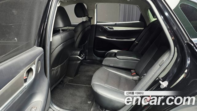 Hyundai Grandeur 2023 — photo 18