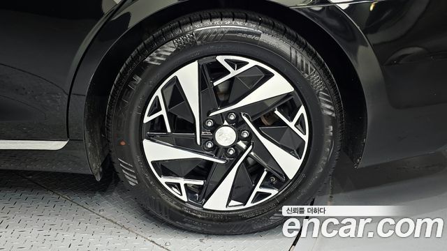 Hyundai Grandeur 2023 — photo 7