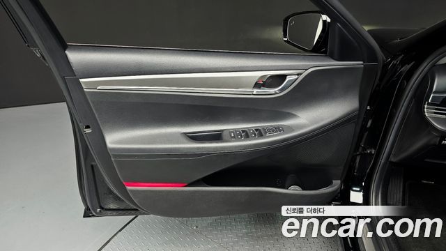 Hyundai Grandeur 2023 — photo 14