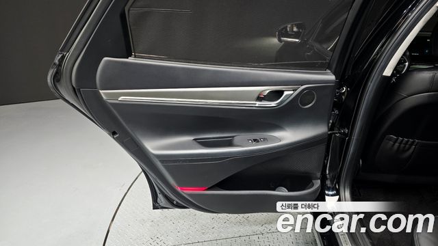 Hyundai Grandeur 2023 — photo 15
