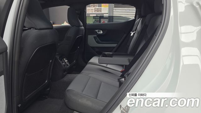 Polestar Polestar 2 2022 — photo 18