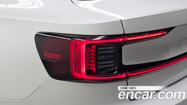 Polestar Polestar 2 2022 — photo 9