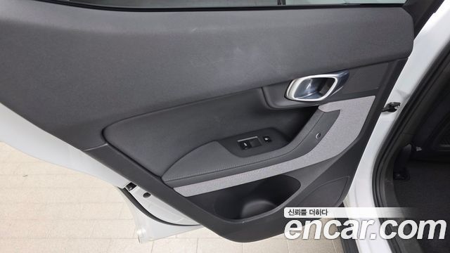 Polestar Polestar 2 2022 — photo 15