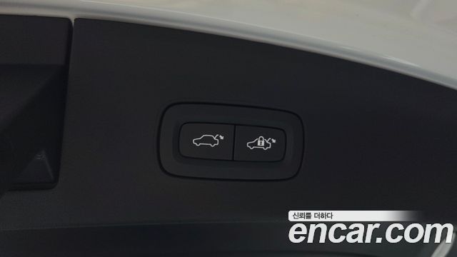 Polestar Polestar 2 2022 — photo 28