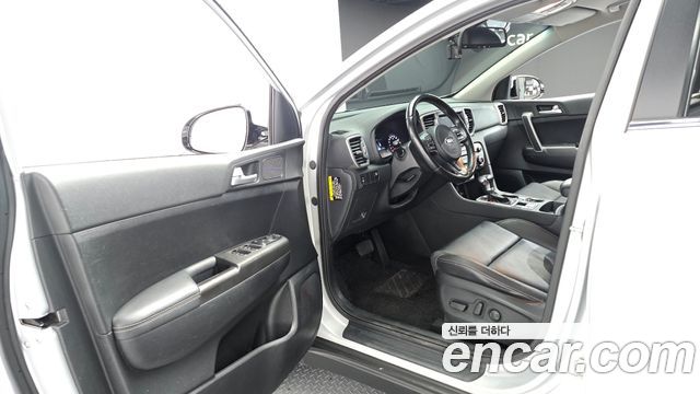 Kia Sportage 2016 — photo 13