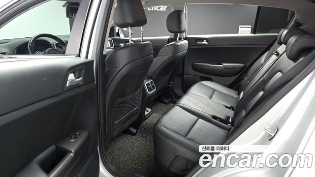 Kia Sportage 2016 — photo 17