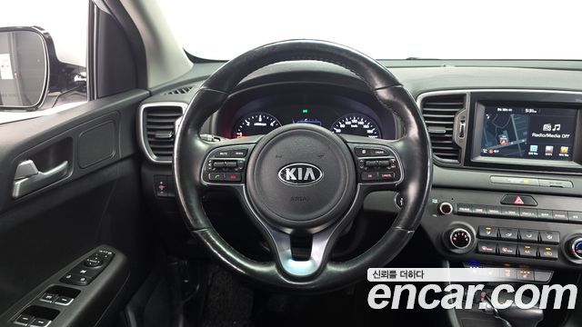 Kia Sportage 2016 — photo 18
