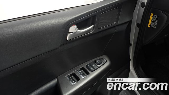 Kia Sportage 2016 — photo 23