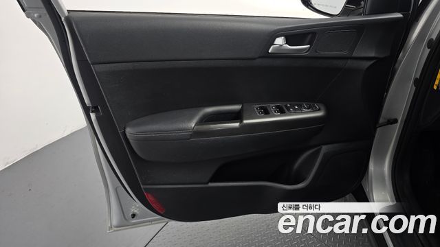 Kia Sportage 2016 — photo 14