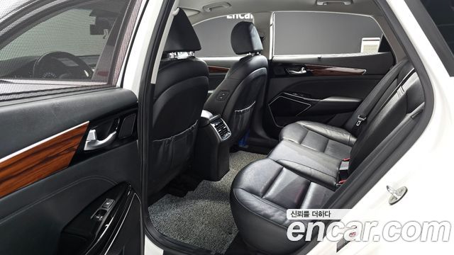 Kia K7 2016 — photo 11