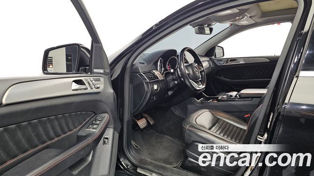 Mercedes-Benz GLE-Class 2018 — photo 10