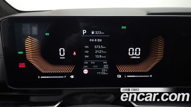 Kia Canival 2025 — photo 11