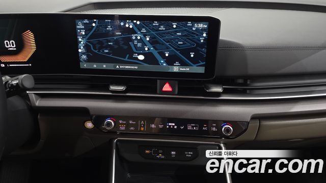 Kia Canival 2025 — photo 20