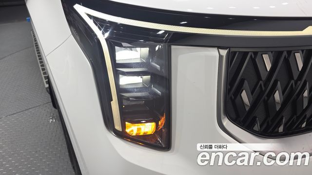 Kia Canival 2025 — photo 8