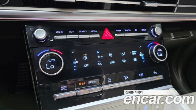 Hyundai Santafe 2024 — photo 30