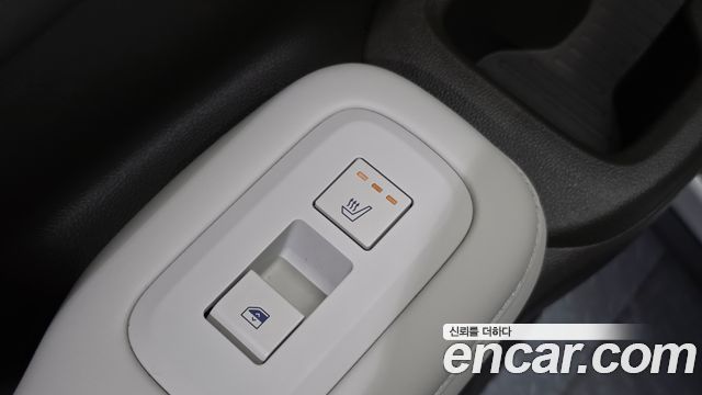Hyundai Santafe 2024 — photo 32