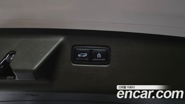 Hyundai Santafe 2024 — photo 39