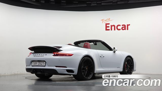 Porsche 911 2019 — photo 2