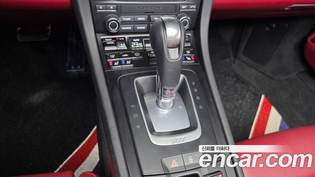 Porsche 911 2019 — photo 9