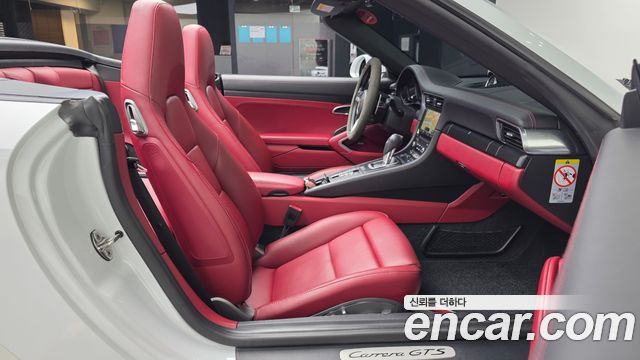 Porsche 911 2019 — photo 11