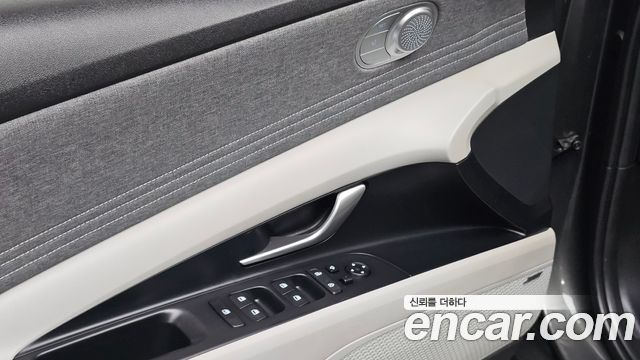 Hyundai AVANTE 2021 — photo 19