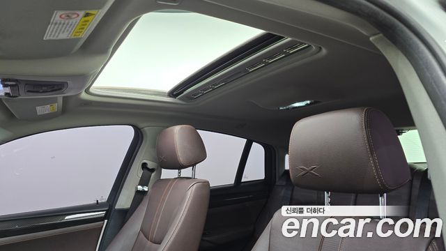 BMW X4 2015 — photo 17