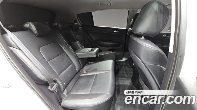 Kia Sportage 2016 — photo 29