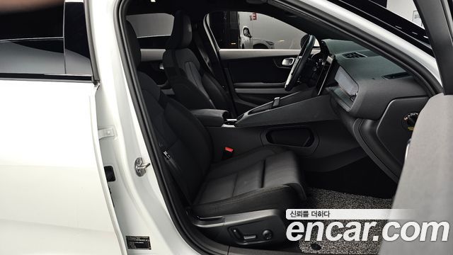 Polestar Polestar 2 2022 — photo 17