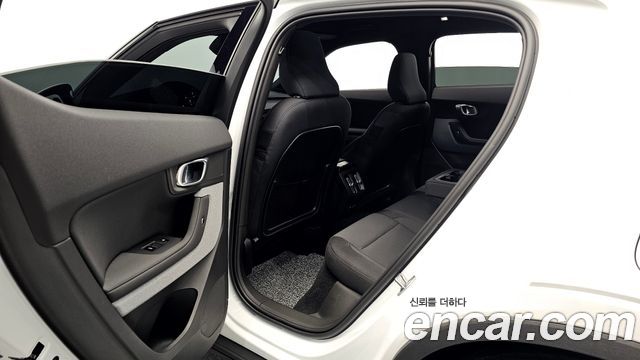 Polestar Polestar 2 2022 — photo 16
