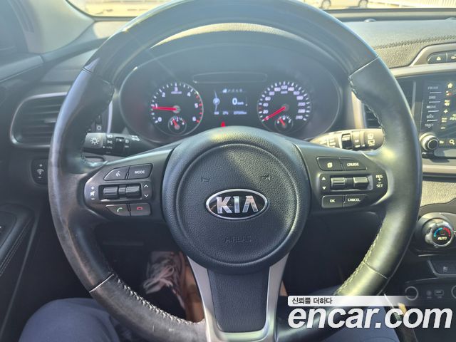 Kia Sorento 2015 — photo 11
