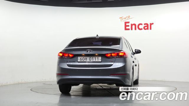Hyundai AVANTE 2016 — photo 4