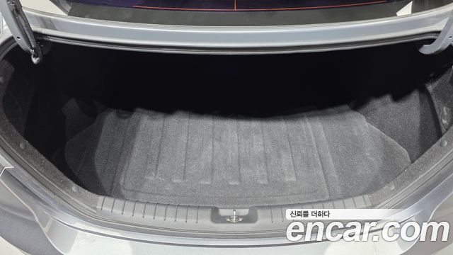 Hyundai AVANTE 2016 — photo 26