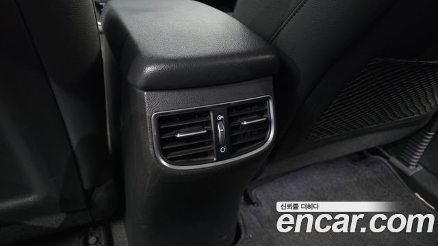 Hyundai AVANTE 2016 — photo 30