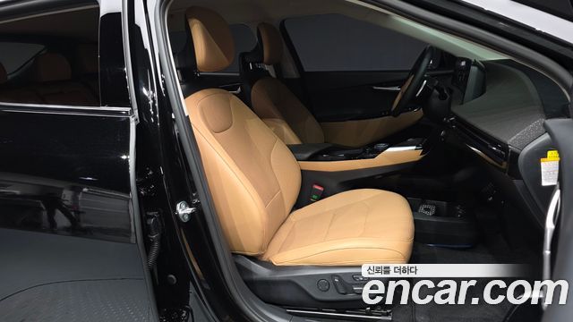Kia EV6 2023 — photo 17