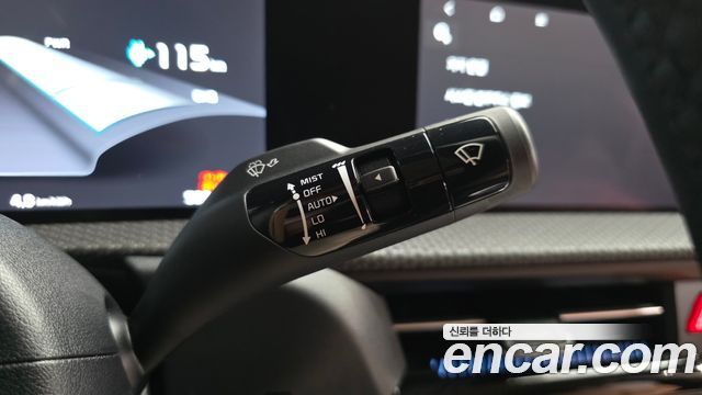 Kia EV6 2023 — photo 23