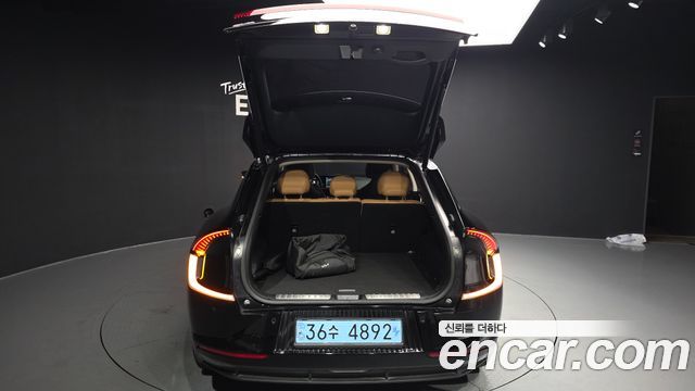 Kia EV6 2023 — photo 26