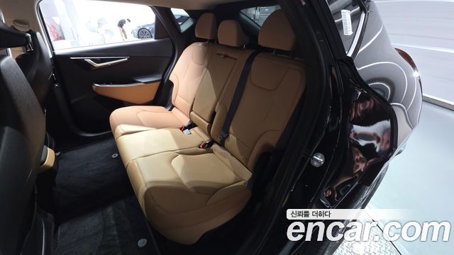 Kia EV6 2023 — photo 16