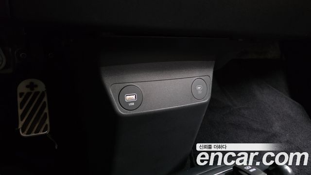 Kia EV6 2023 — photo 33