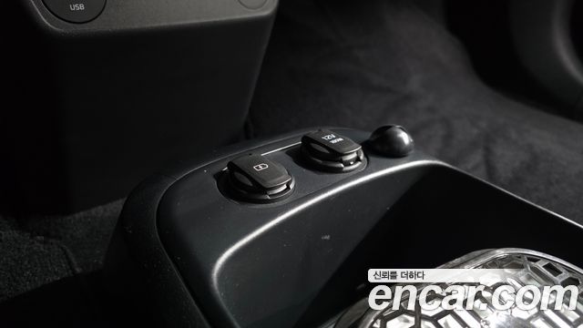 Kia EV6 2023 — photo 37