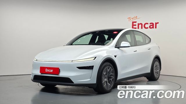 Tesla Model Y 2026 — photo 1