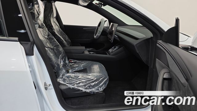 Tesla Model Y 2026 — photo 17