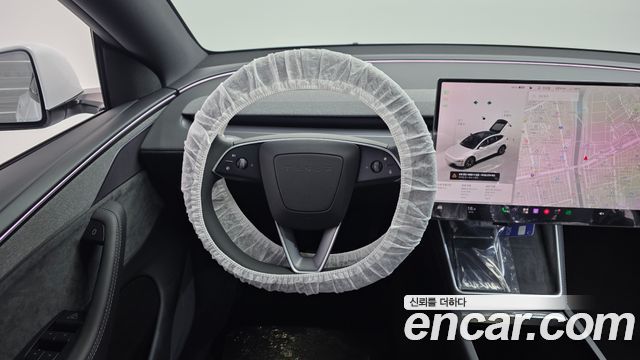 Tesla Model Y 2026 — photo 19