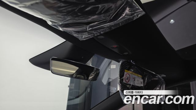 Tesla Model Y 2026 — photo 32