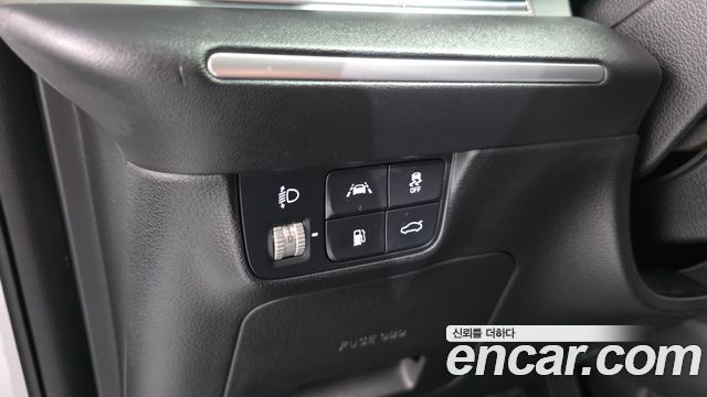 Hyundai Grandeur 2023 — photo 13