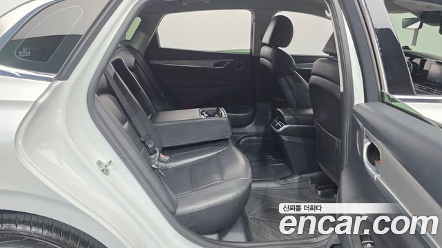 Hyundai Grandeur 2023 — photo 19