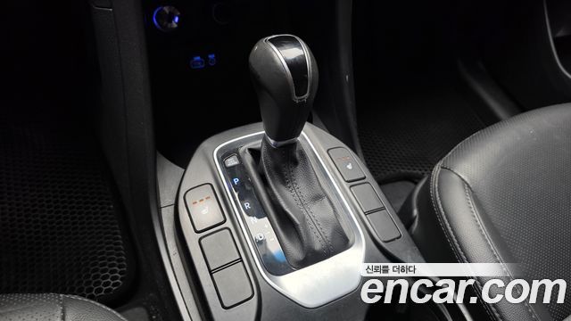 Hyundai Santafe 2016 — photo 9