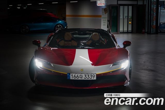 Ferrari SF90 2023 — photo 2